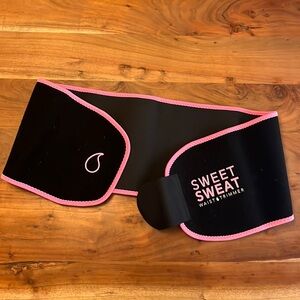 Velcro Sports Research TM Sweet Sweat Waist Trimmer With Mesh Bag